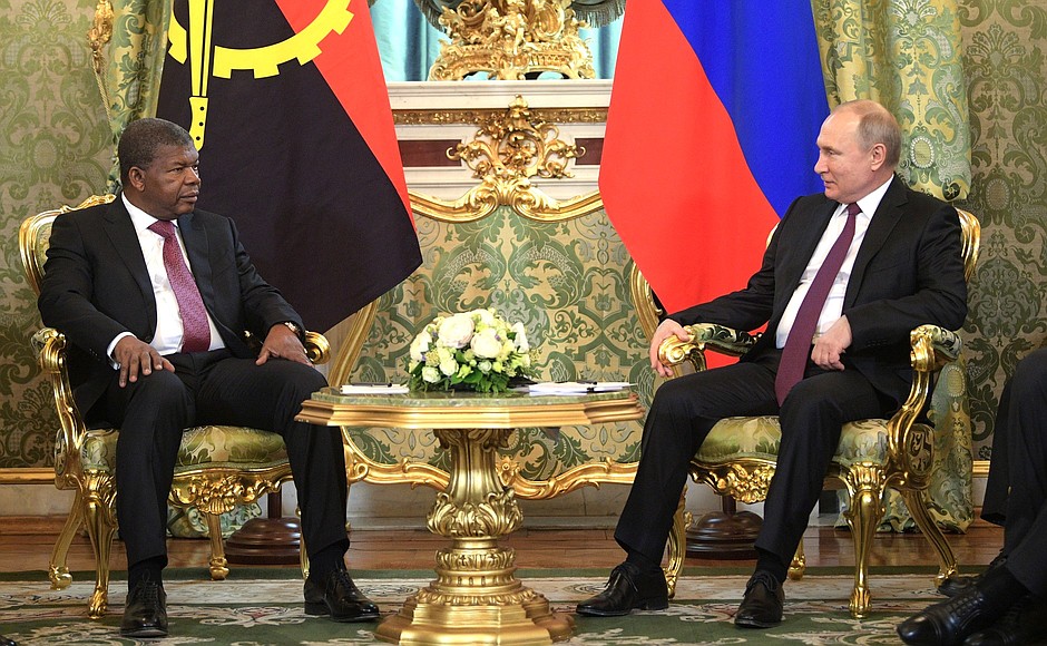 Presidents Vladimir Putin of Russia and João Lourenço of Angola 